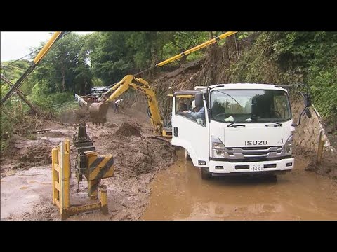 台風で線路に土砂流入　復旧作業続く　代行輸送バス運行　静岡(2026年6月4日) thumbnail
