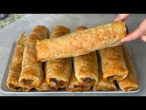 Sadece Un + Kaynar Su ❗👆 YILLARDIR YANLIŞ YAPMIŞIZ.😱 Patlıcanlı Börek Tarif thumbnail
