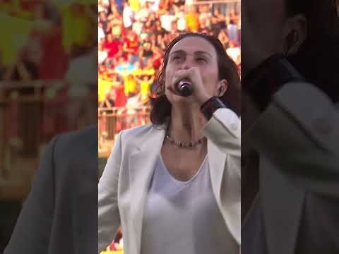 𝑳'𝑰𝒕𝒂𝒍𝒊🅰️ 𝒄𝒉𝒊𝒂𝒎𝒐' 🇮🇹 L'atmosfera a Monza e l'inno di Mameli 🏟️👩‍🎤 thumbnail