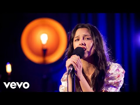 Olivia Rodrigo - the cure in the Live Lounge thumbnail