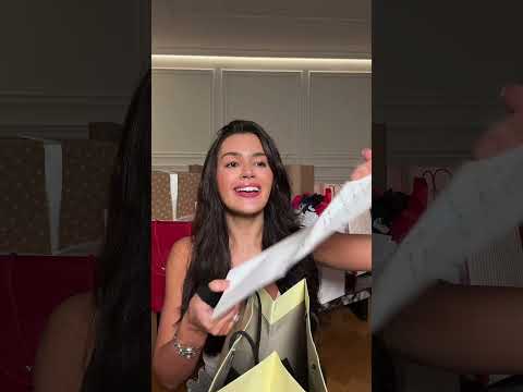 ABRINDO MEUS PRESENTES DE ANIVERSÁRIO!!! thumbnail