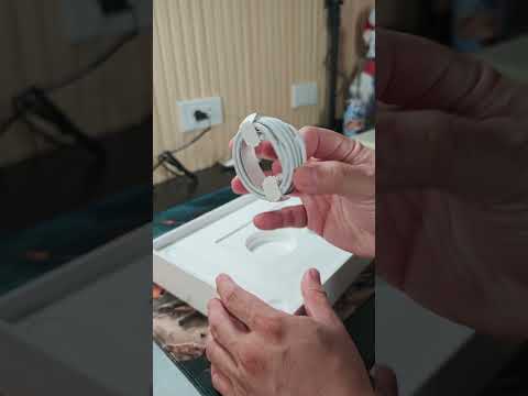 Macbook Neo Unboxing thumbnail