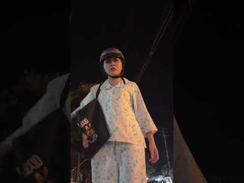 A ùi ui #haihuocvuive #funny #haihuoc #giadinh #cuoichutthoi #giaitri #vochong thumbnail