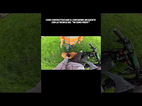 Tecnica anti-contadino #angrypeople #bike #moto thumbnail