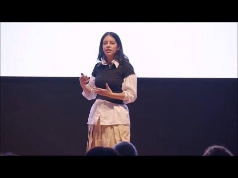 "Diseñando desde el desastre" | Aldi Vega | TEDxBarrioSanNicolasSalon thumbnail