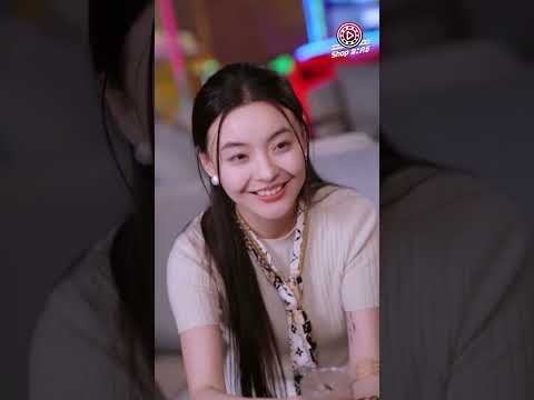 สาวคลอดทีเดียวสี่อัจฉริยะ ไม่รู้เลยว่าพ่อคือ CEO รวยสุดในประเทศ! thumbnail