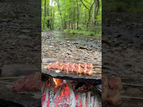 Doğal Taş Üzerinde Kuzu Kafes Lokum 🥩 - Cooking lamb rack lokum on natural stone? thumbnail