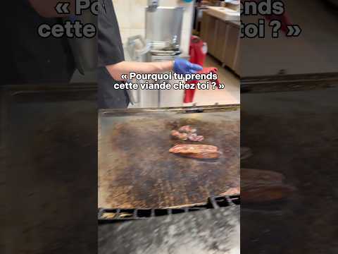 Pourquoi on ne pourrait pas les prendre eux aussi avec nous au restaurant ? 🥺￼ #restaurant #viande thumbnail