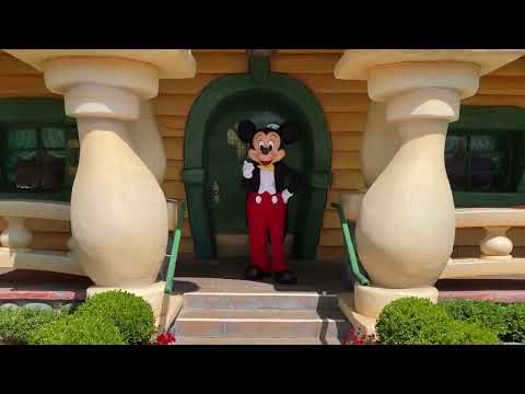How did Disneyland Start? The Story of Disneyland | English Task thumbnail
