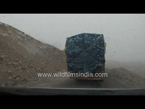 Journey through fog and rain on the Manali-Leh highway thumbnail