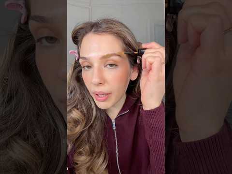 je décolore mes sourcils en blond !! thumbnail