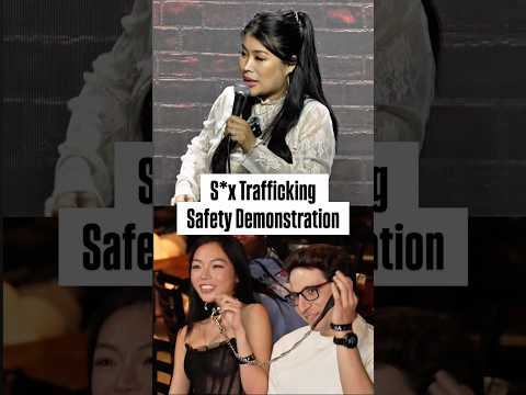 Girls who can speak 🐩 #jiaoyingsummers #standupcomedy #crowdwork #dog #collar thumbnail