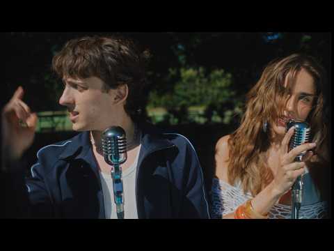 CLARA, sangiovanni - LE RAGAZZE (Official Video) thumbnail
