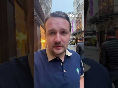 Des militantes féministes se mobilisent contre Patrick Bruel thumbnail