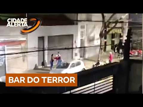 Moradora pede para vizinho abaixar o som e é espancada na zona leste de SP thumbnail