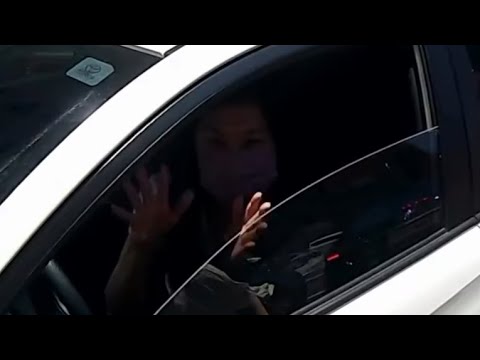 阿姨有被勸退，大家小力點鞭（開聲音） thumbnail