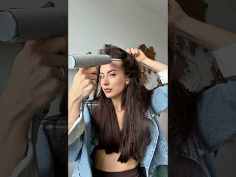Как я укладываю новую стрижку «слои» + Лайфхак для Объёма Волос thumbnail
