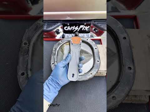 How to PROPERLY Replace Differential Fluid (gear oil) thumbnail