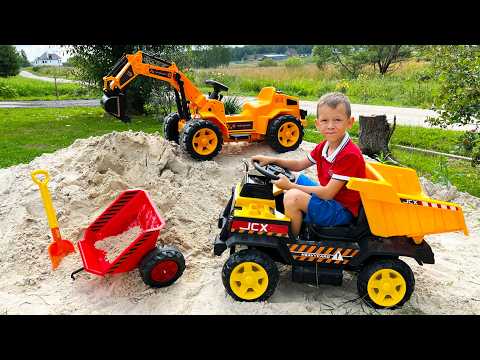 Fun kids adventure stuck and the mud with Sofia and Max thumbnail
