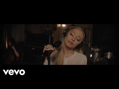 Ariana Grande - Tattooed Heart (Live from London) thumbnail