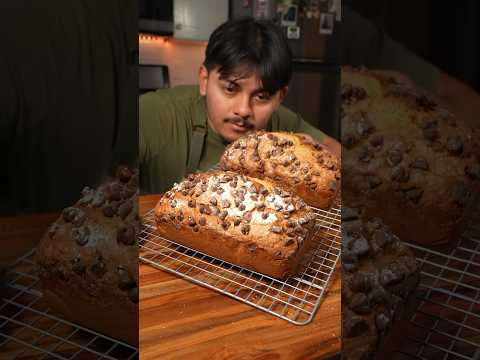 No monkeys were hurt in saving all these ripe bananas. #bananas #bread #baking thumbnail