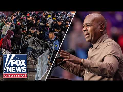 Newark mayor announces lawsuit in effort to shut down ICE facility thumbnail