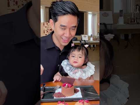 Mukbang kek 8 bulan Ayana thumbnail