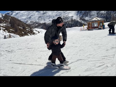 RIVEN GAAT VOOR HET EERST SNOWBOARDEN 🏂❤️ #4598#4599#4600 thumbnail