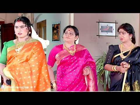 ചേച്ചിക്ക് ഞങ്ങളേക്കാൾ പ്രായമില്ലേ മുണ്ടുംനേരിയതും മതിയായിരുന്നു അതാ സെറ്റപ്പ് സെറ്റപ്പല്ല ഗെറ്റപ്പ് thumbnail