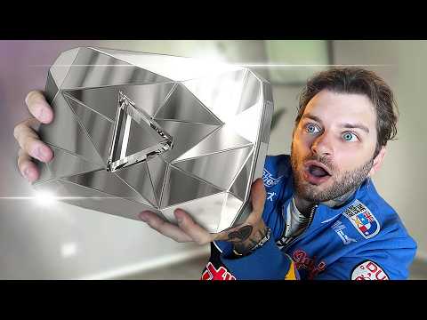 I GOT 10 MILLION SUBS thumbnail