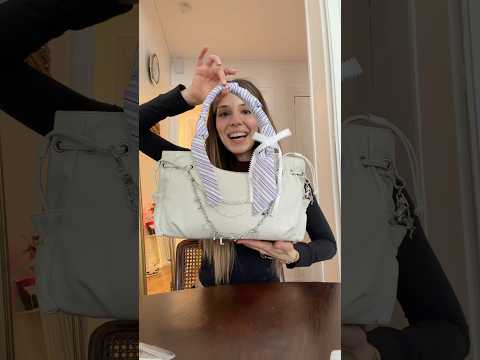 j’ai acheté le plus beau sac de la Corée 🇰🇷 thumbnail