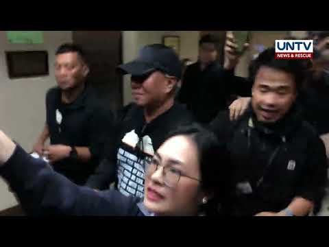 FULL: Bahagyang nagkagulo nang harangin sina Sen. Pia at Sen. Robin Padilla with 18 ex-marines thumbnail