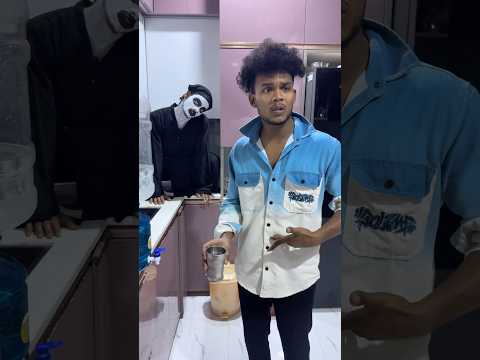जाए कहाँ 😂😂 #realfoolsshortsoffical #comedy #surajroxfunnyvibeo #vikramcomedy #memes thumbnail