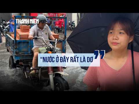 Mưa lớn rả rích cả ngày ở TP.HCM, người dân ám ảnh cảnh "lội nước dơ" thumbnail