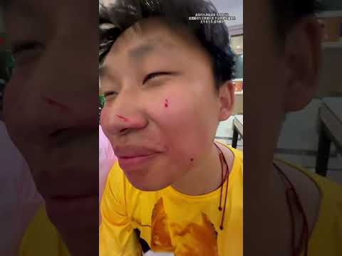 憋笑挑战！谁能面对面忍住不笑啊？ #峻宁峻宁 #搞笑日常 #一定要看到结尾 thumbnail