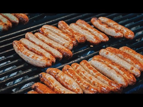 ‘Buggers’: Muslim deportees fume over sausages on flight thumbnail