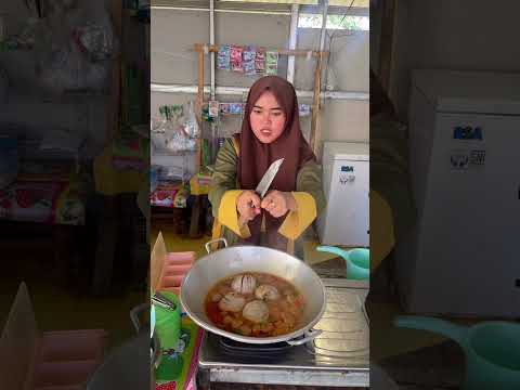 Warung sepi!!jadi bikin bakso kuah mercon thumbnail