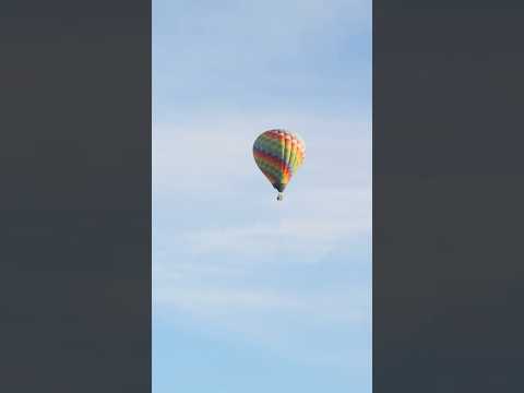 How Do Hot Air Balloons Actually Steer? thumbnail
