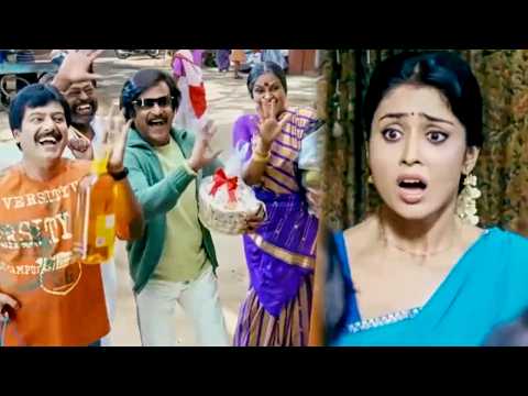 Sivaji The Boss Rajinikanth apni family ke saath Shriya Saran ke ghar aata hai best comedy scene Com thumbnail