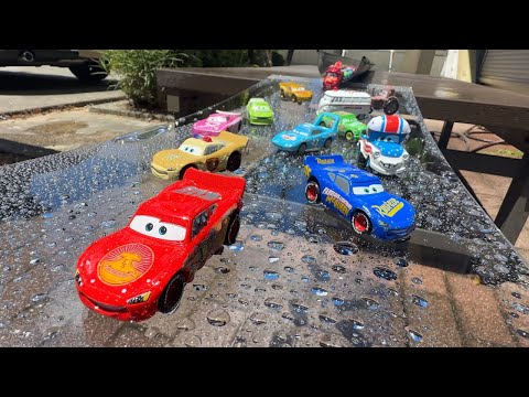Disney Cars Tomica Summer Water Fun ☆ Have fun on our handmade water slide course! thumbnail