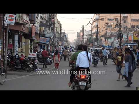 Everyday life of the bustling Dolamundai area in Cuttack, Odisha thumbnail