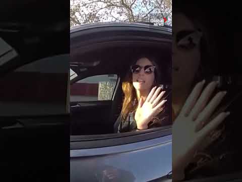 Traffic stop goes viral after woman without right hand accused of using phone with right hand thumbnail