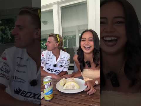 Tim testar illaluktande frukt från Thailand - durian thumbnail