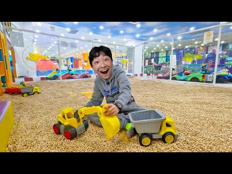 Yejun Visit Indoor Playground with Educational Video for Kids thumbnail