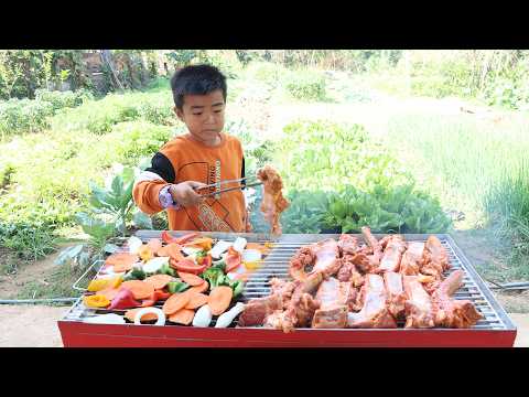 Yummy BBQ pork ribs cook with country style | Mother and children cooking thumbnail