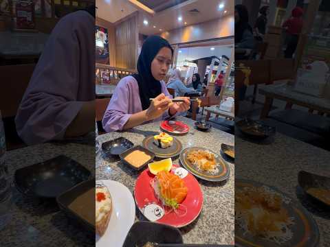 POV : Pertama kali makan Ubur Ubur 🤣 thumbnail