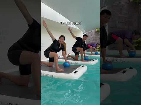 Pilates di atas air seruu #dellaseptt #dailylife #funny #lucu #funnycomedy #challenge #dailyvlog thumbnail