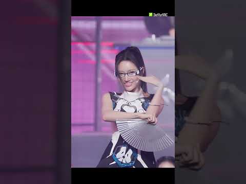 Há hốc với màn dance bùng nổ từ Orange #emxinhsayhi #orange thumbnail