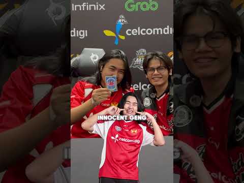 Cuba tengok apa yang diorang tengah buka ni. ? Card siapa yang diorang dapat tu? thumbnail