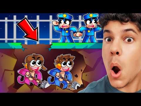 FUGIMOS do ZOOLÓGICO para SOBREVIVER no ROBLOX! thumbnail